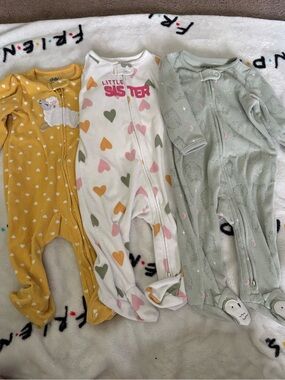 3-6m Fleece Sleep and Play footies.